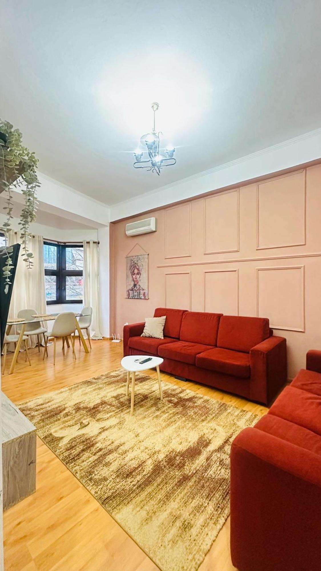 Sunlight & Comfort Flat 4 Pax * Tirana
