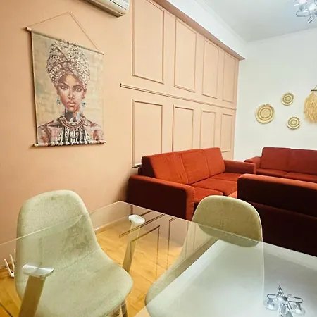 Sunlight & Comfort Flat 4 Pax Tirana Exterior photo